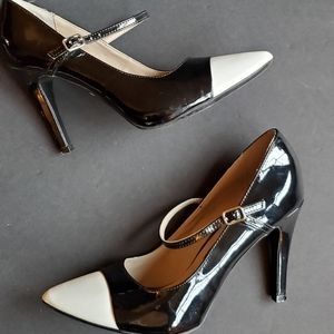 Dana Buchman Black White Mary Jane Heels 6.5